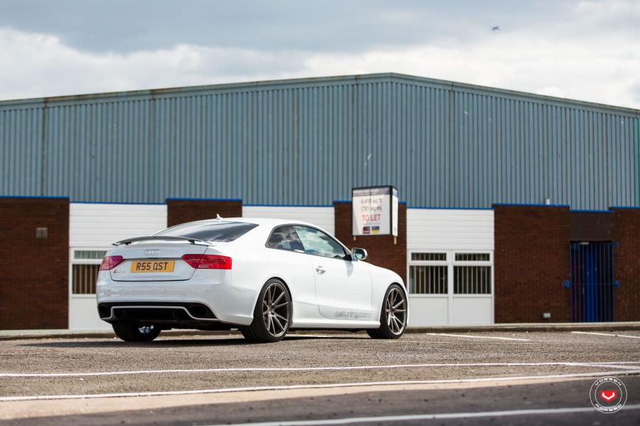  Audi RS5 Coupe on Vossen Wheels (VPS-301) 2017 года  (фото 16 из 48)
